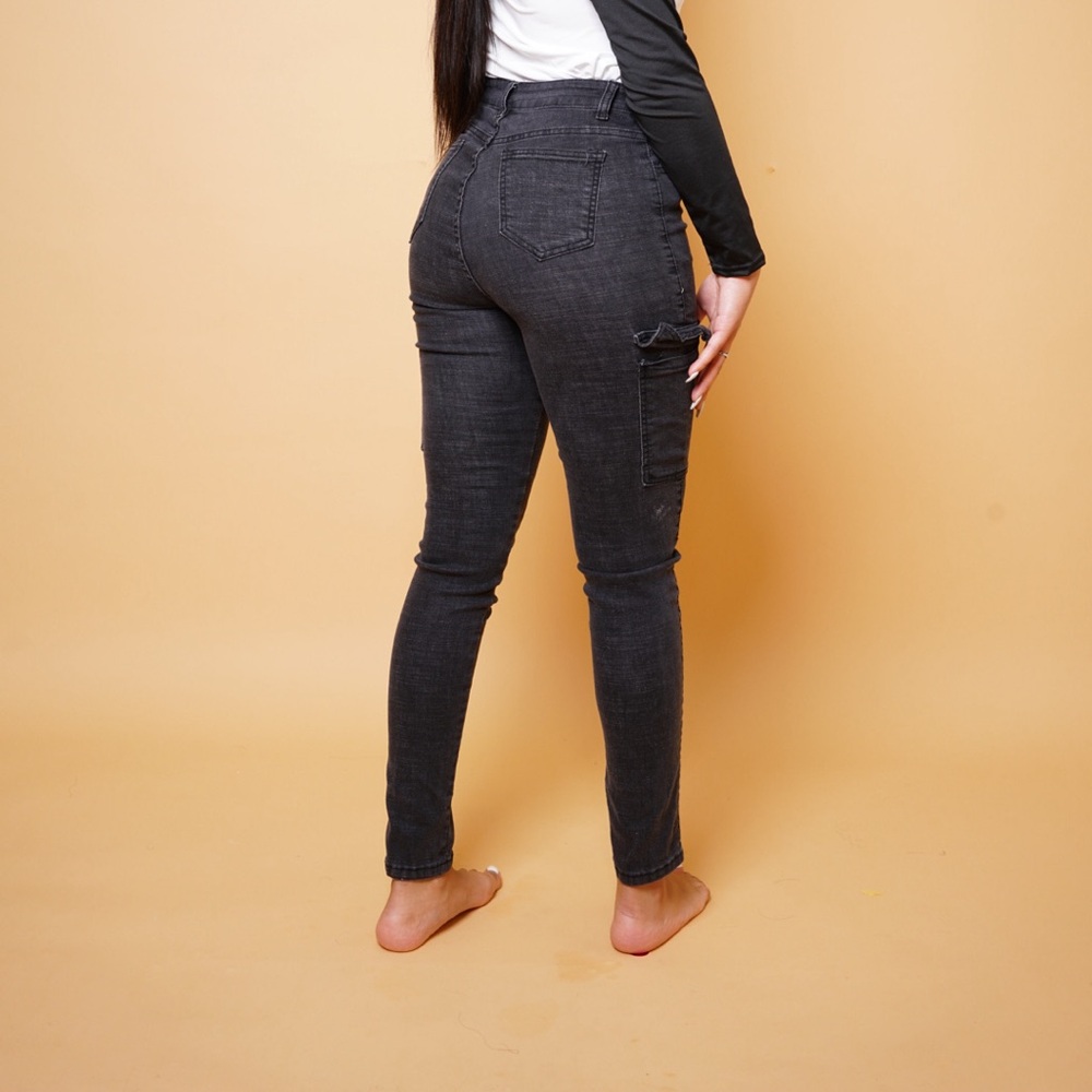 Fitted Black High Waist Jeans